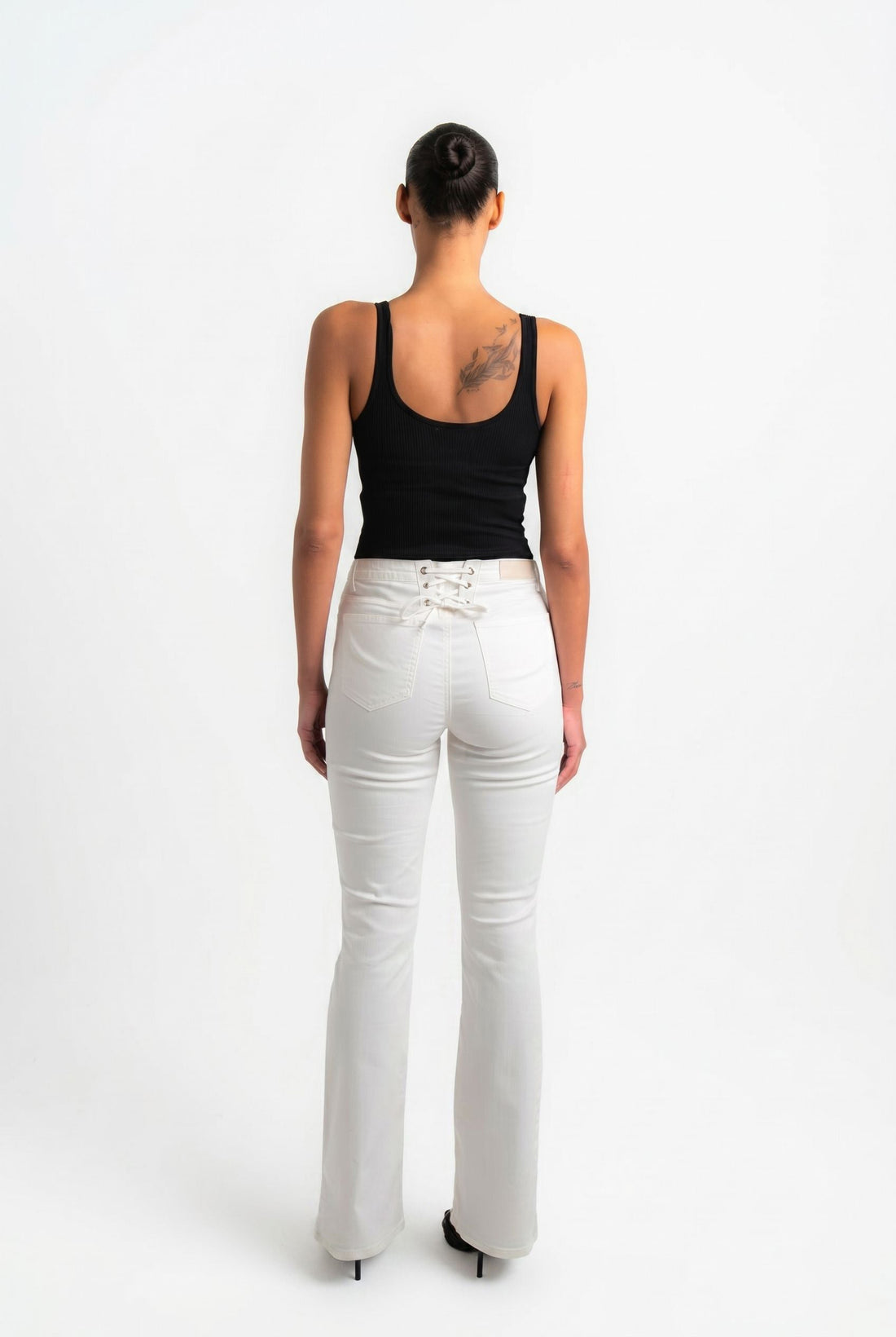 The Best Jeans for Tall Women: What to Look For