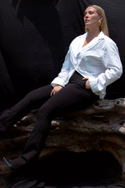 TAILORED BOOTCUT / DE ELIF / ZWART