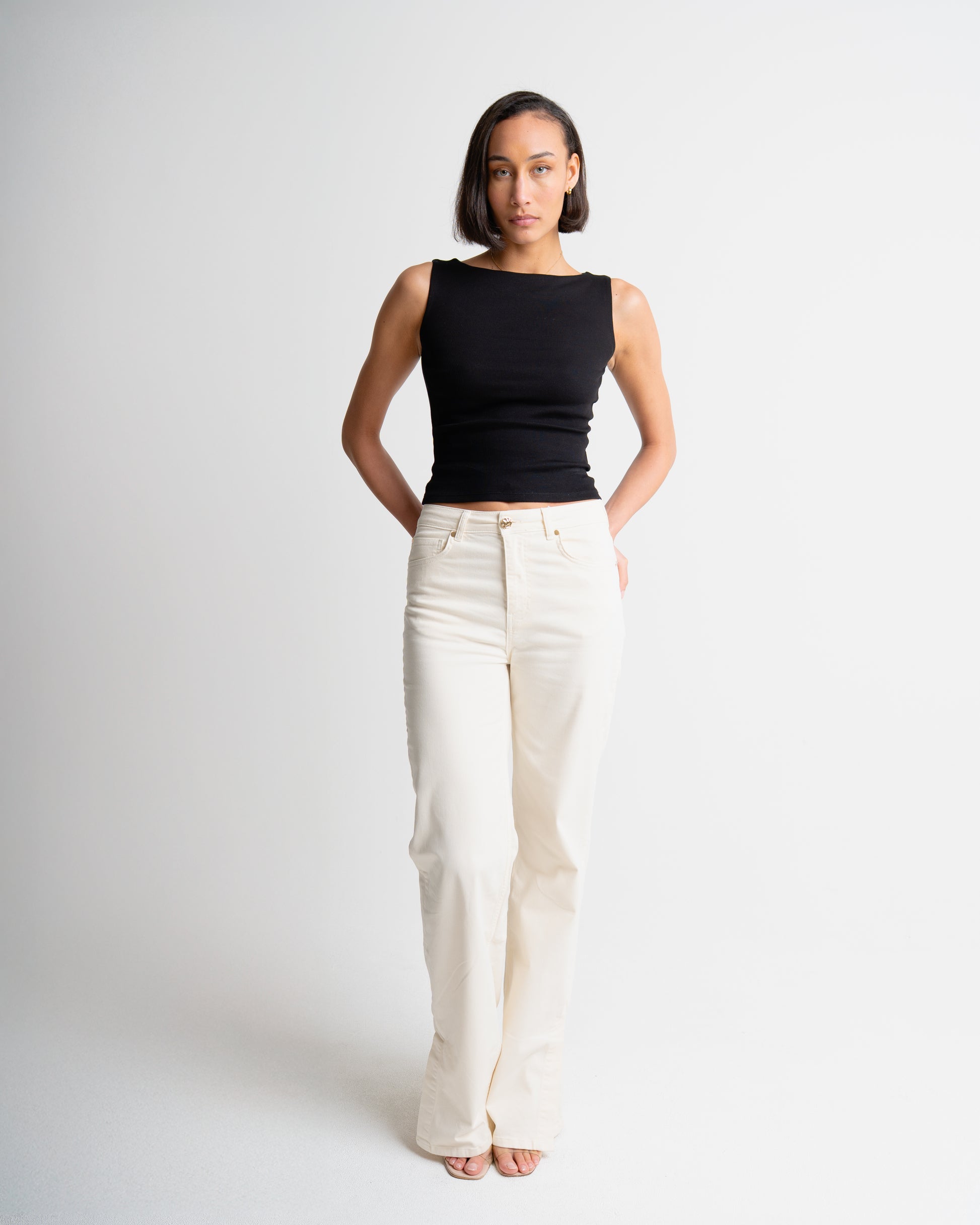 Off white stretch jeans met extra lange lengtemaat