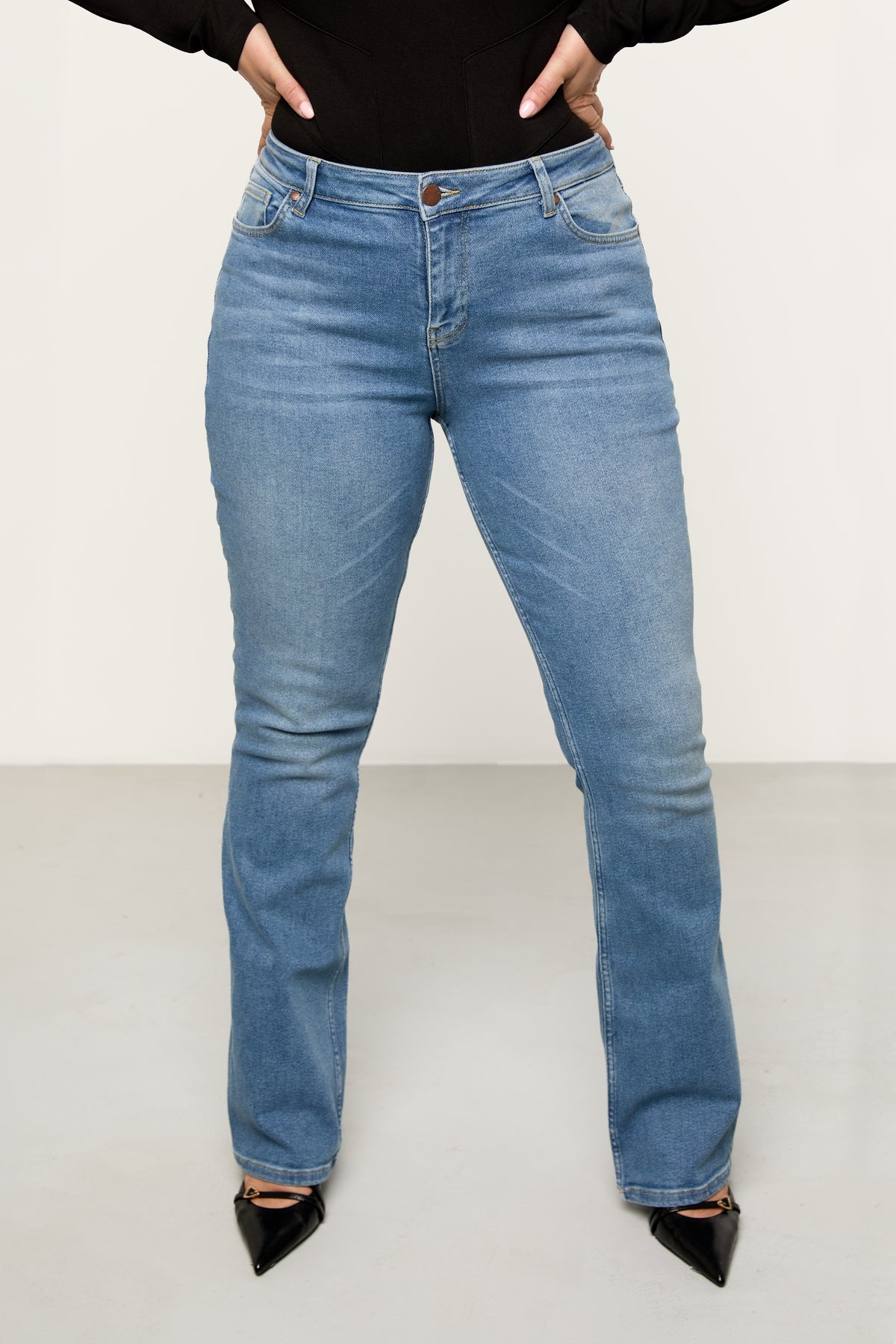 Billy Bootcut RENEWED Jeans